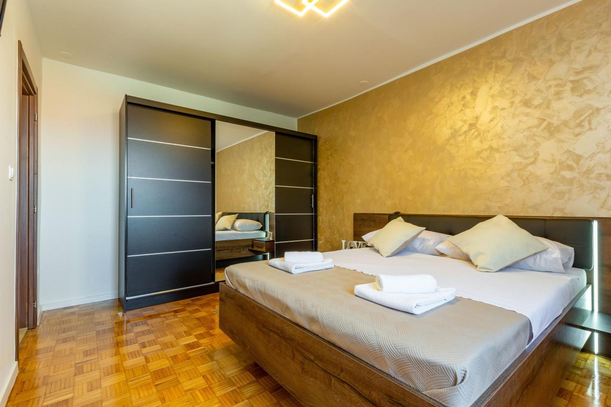 זאדאר Apolon 2Bdr Apartment With Balcony מראה חיצוני תמונה