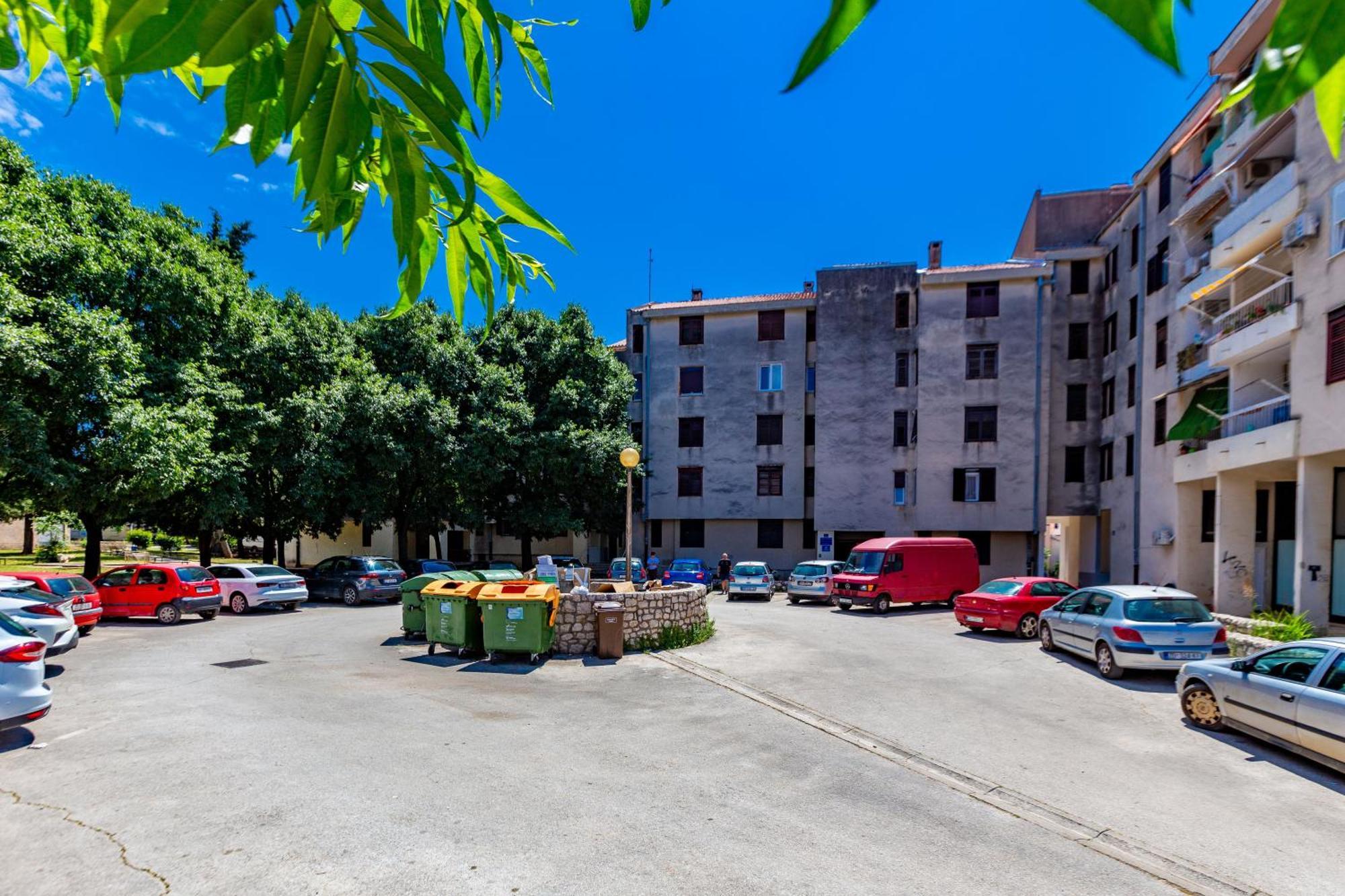 זאדאר Apolon 2Bdr Apartment With Balcony מראה חיצוני תמונה